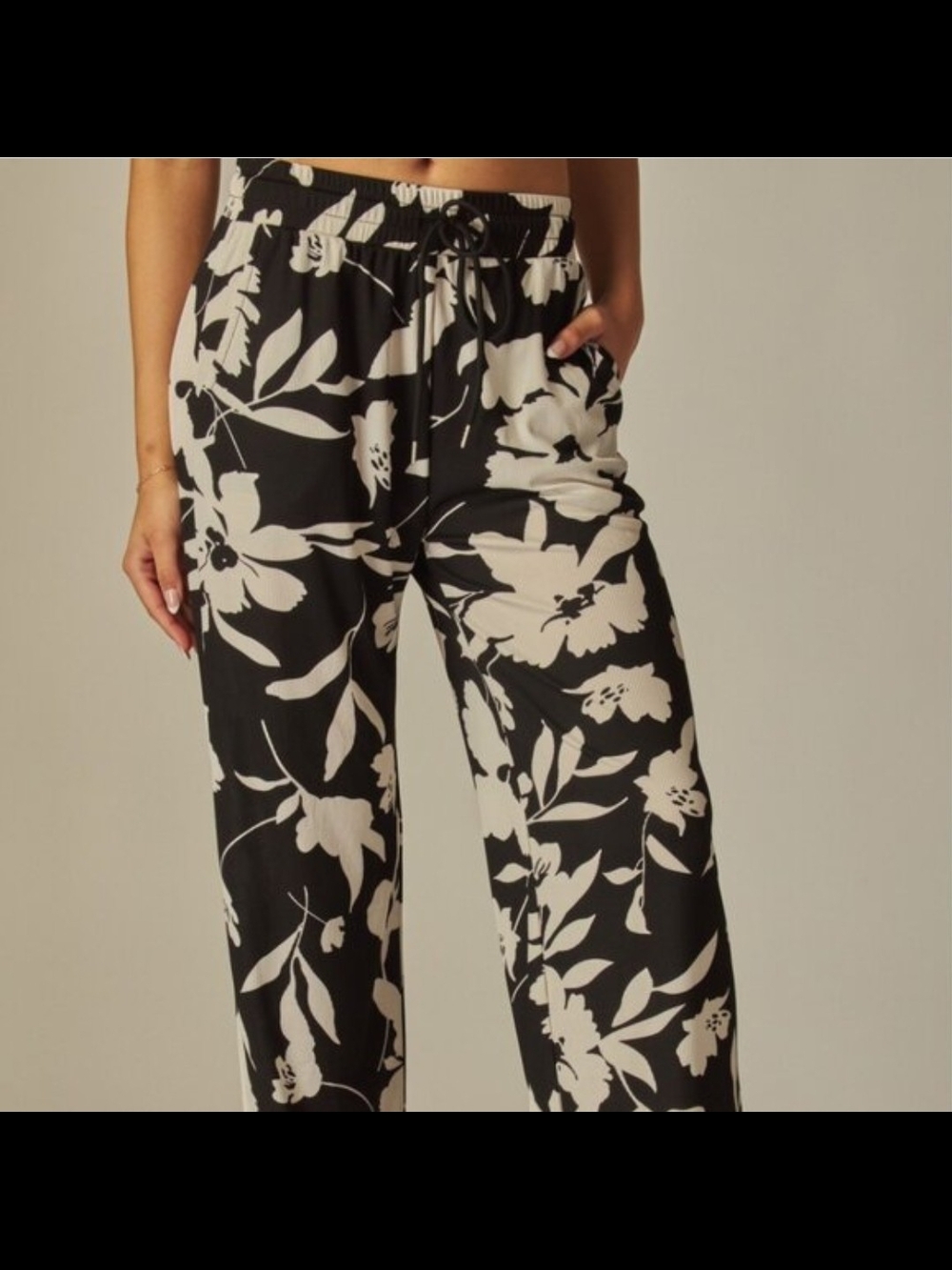 Love Poem Black & White Floral Wide-Leg Drawstring Pants